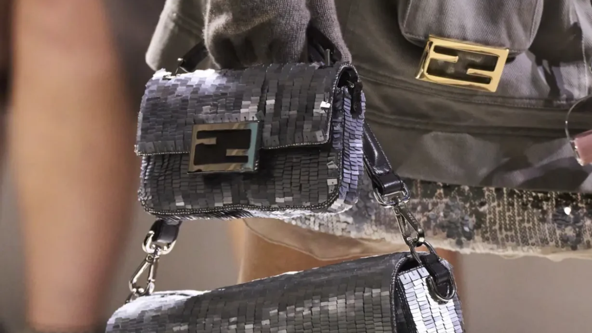 Hinh anh 6: Tui xach co dien: Su troi day bat ngo tren thi truong