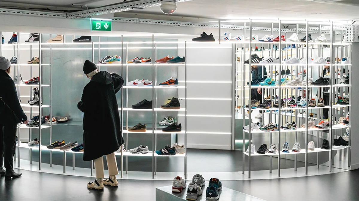 Những cửa hàng sneaker nhất định phải ghé thăm khi đến Paris Hinh anh 12: Nhung cua hang sneaker nhat dinh phai ghe tham khi den Paris