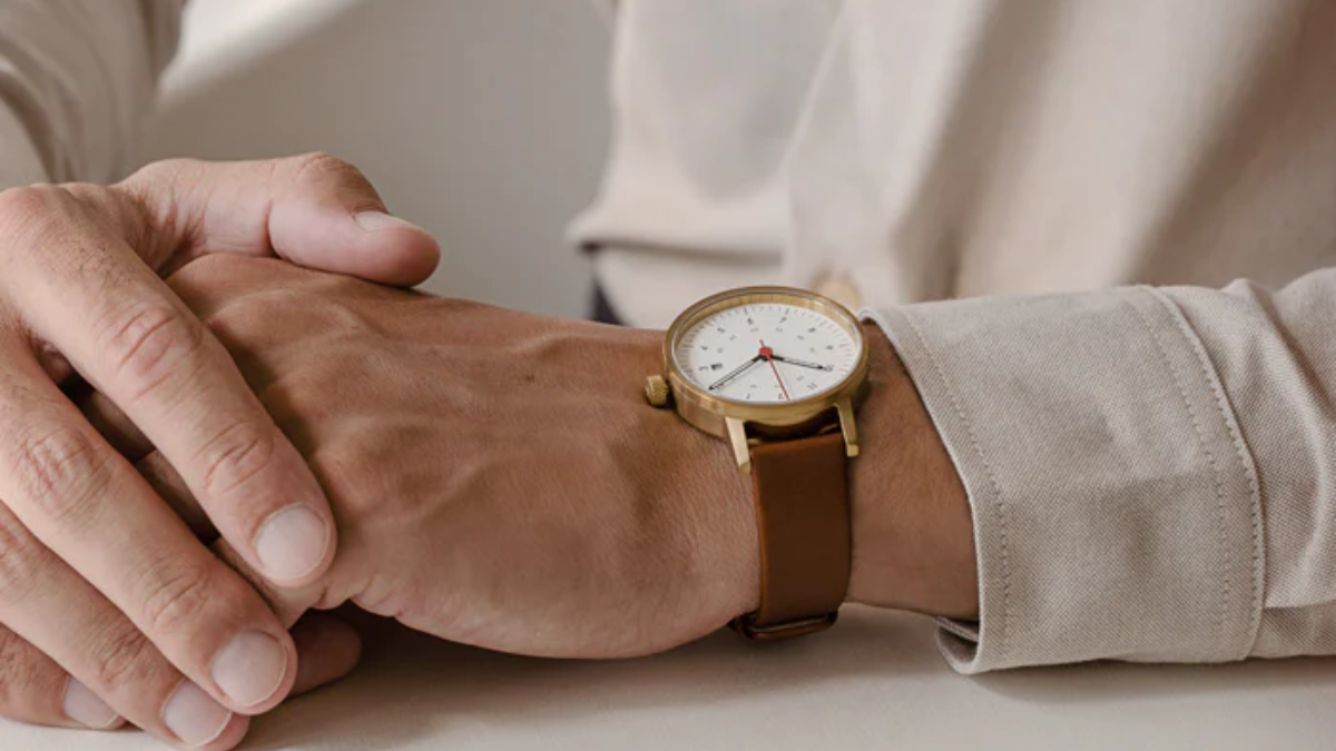 7 chiếc đồng hồ vàng mang lại cảm giác sang trọng cho phái nam Hinh anh 1: 7 chiec dong ho vang mang lai cam giac sang trong cho phai nam