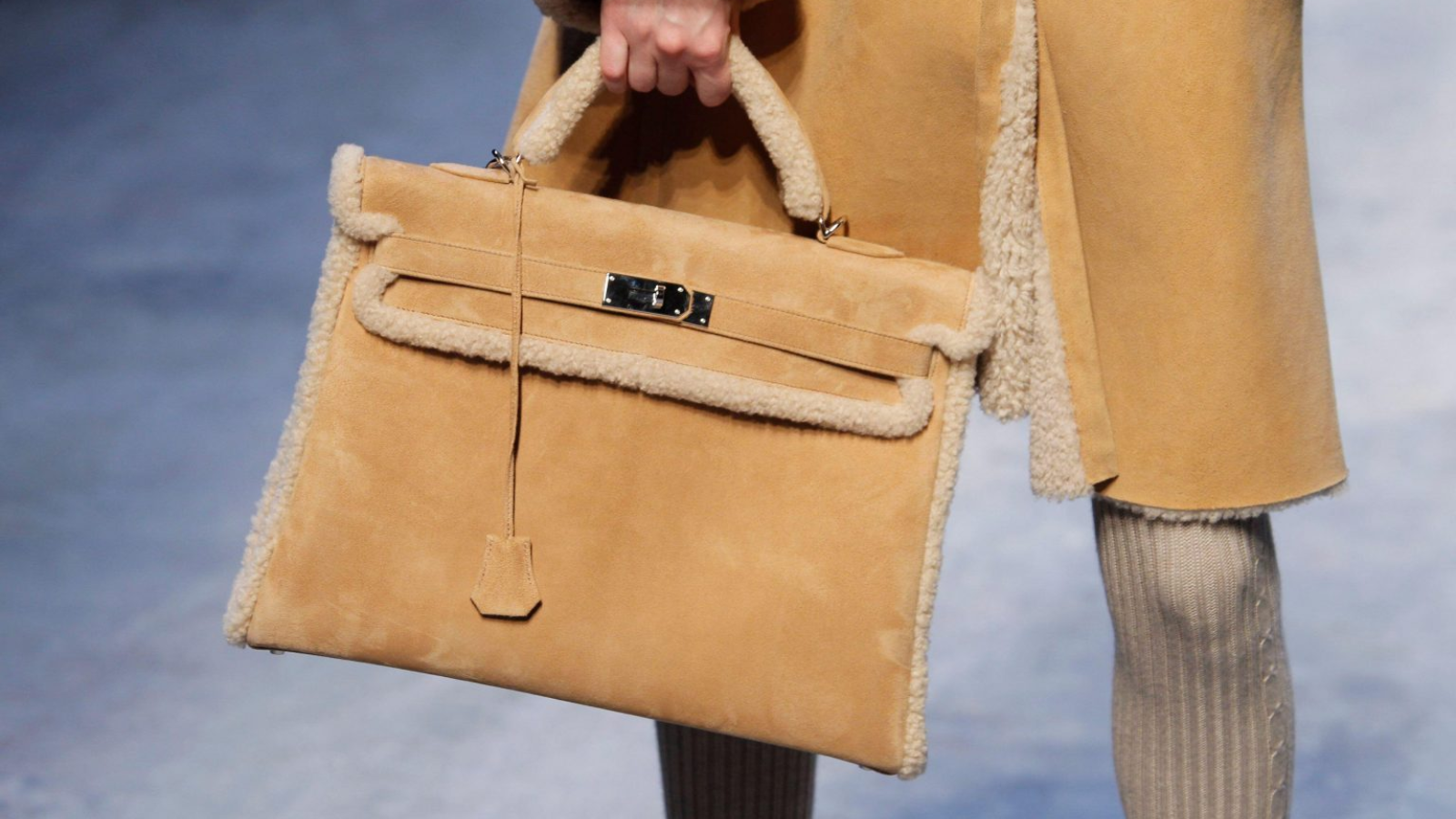 10 khoảnh khắc làm thay đổi lịch sử túi xách Hinh anh 10: 10 khoanh khac lam thay doi lich su tui xach