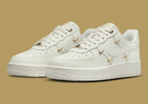 Giay Nike Air Force 1 Low 'White Mini Gold Swooshes' FV3654-111