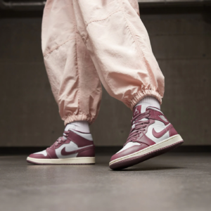 Giay Nike Air Jordan 1 Mid 'Sky J Mauve' BQ6472‑050