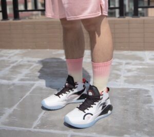 Giay Lining Yushuai 15 'White Black Red' ABAR043-10