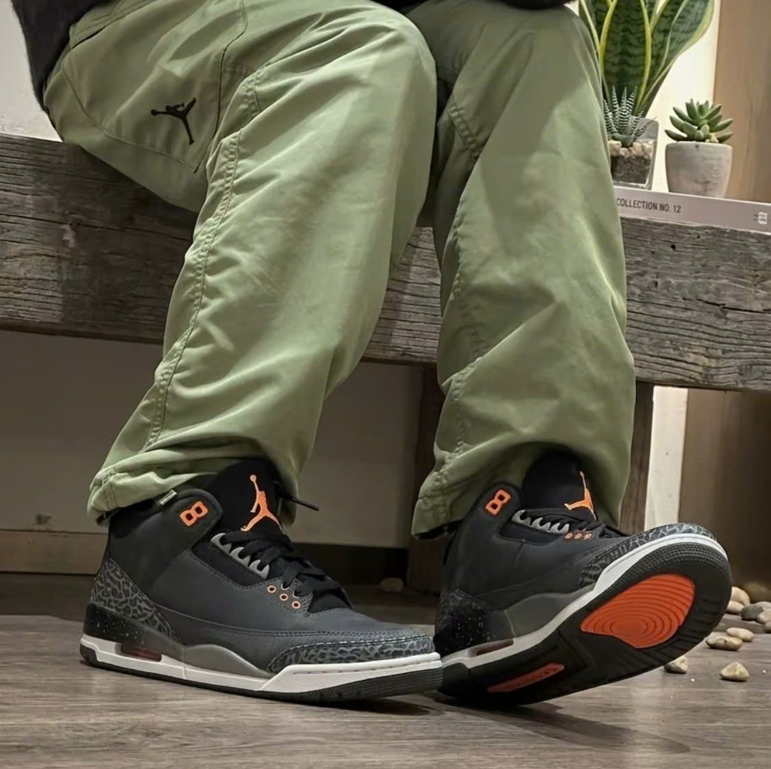 Alternative view of Giày Nike Air Jordan 3 Retro 'Fear Pack' CT8532-080