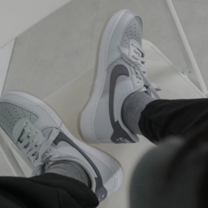 Giay Nike Air Force 1 ’07 LV8 ‘Platinum Light Carbon’ FJ4170-001