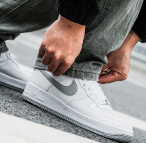 Giay Nike Air Force 1 Low '07 'Smoke Grey' FJ4146-100