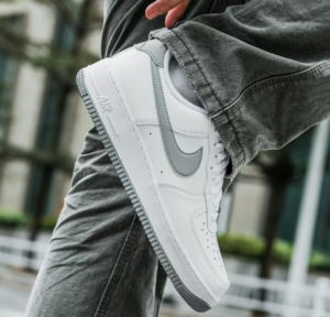 Giay Nike Air Force 1 Low '07 'Smoke Grey' FJ4146-100