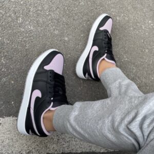 Giay Nike Air Jordan 1 Low SE 'Black Iced Lilac' DV1333-051