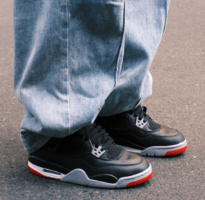 Giay Nike Air Jordan 4 Retro GS 'Bred Reimagined' FQ8213-006