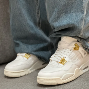 Giay Nike Air Jordan 4 'Sail Metallic Gold' AQ9129-170