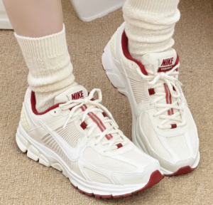 Giay Nike Air Zoom Vomero 5 'Valentine's Day' HF0737-111