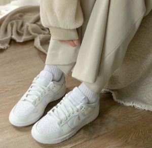 Giay Nike Dunk Low 'White' DD1503-121