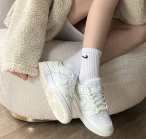 Giay Nike Dunk Low 'White' DD1503-121
