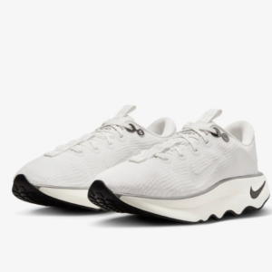 Giay Nike Motiva 'Summit White Black' DV1238-103