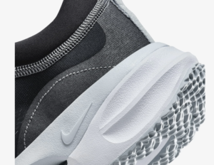 Giay Nike Spark 'Black Pure Platinum' DJ6945‑005