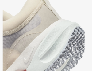 Giay Nike Spark 'Pearl White Orange' DJ6945-200