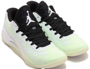 Giay Nike Air Jordan Zion 3 ‘White Black Barely Volt’ DR0676-110