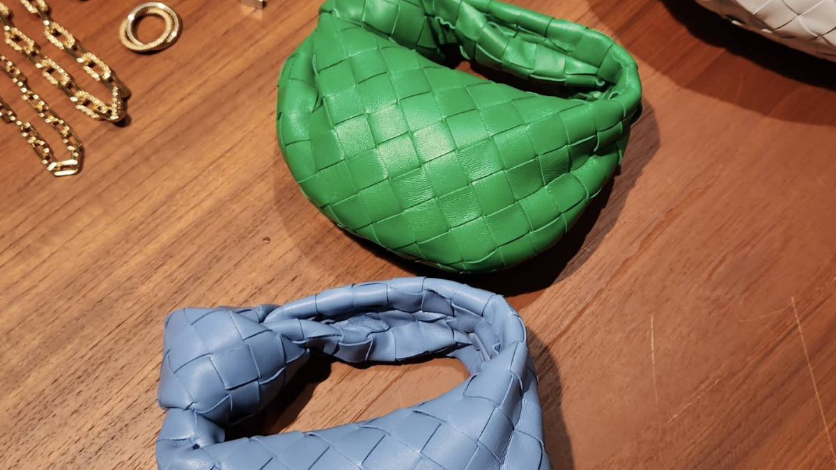 Quà tặng Ngày Phụ nữ: Túi xách sang trọng cho "người thương" Hinh anh 1: Qua tang Ngay Phu nu: Tui xach sang trong cho "nguoi thuong"