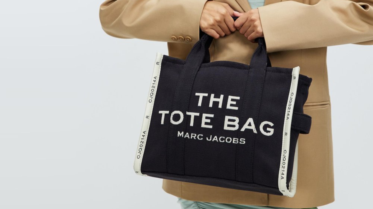 Quà tặng Ngày Phụ nữ: Túi xách sang trọng cho "người thương" Hinh anh 10: Qua tang Ngay Phu nu: Tui xach sang trong cho "nguoi thuong"