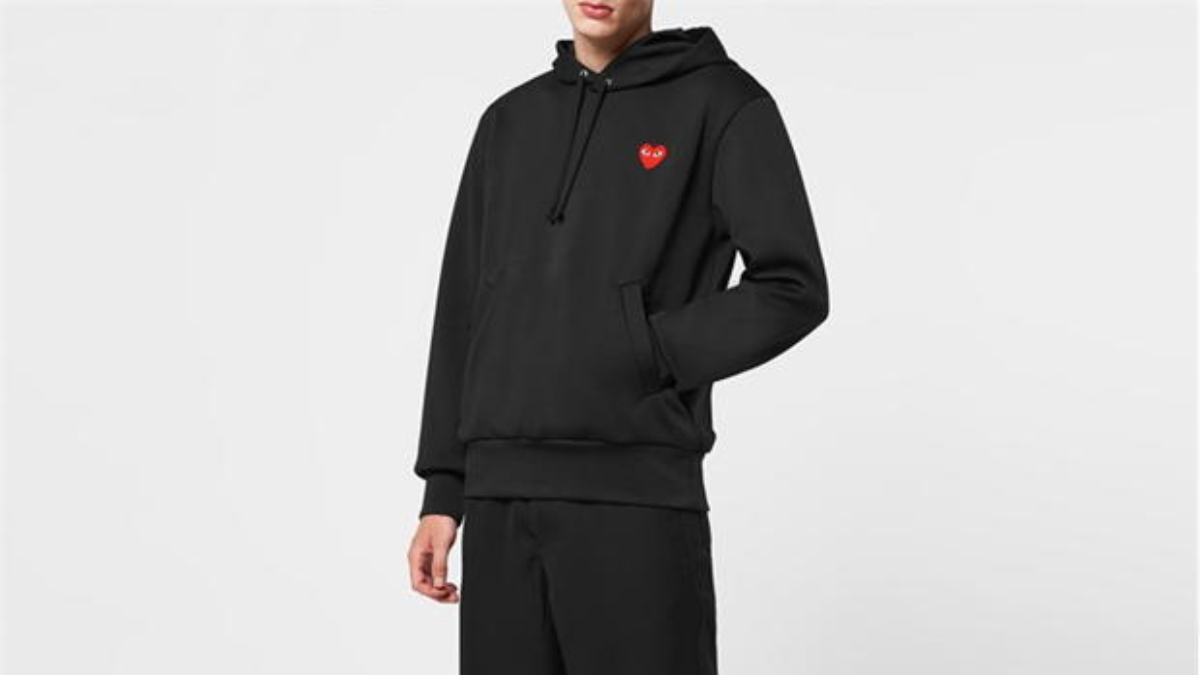 Những mẫu hoodie Comme des Garçons must-have trong mùa này Hinh anh 1: Nhung mau hoodie Comme des Garcons must-have trong mua nay