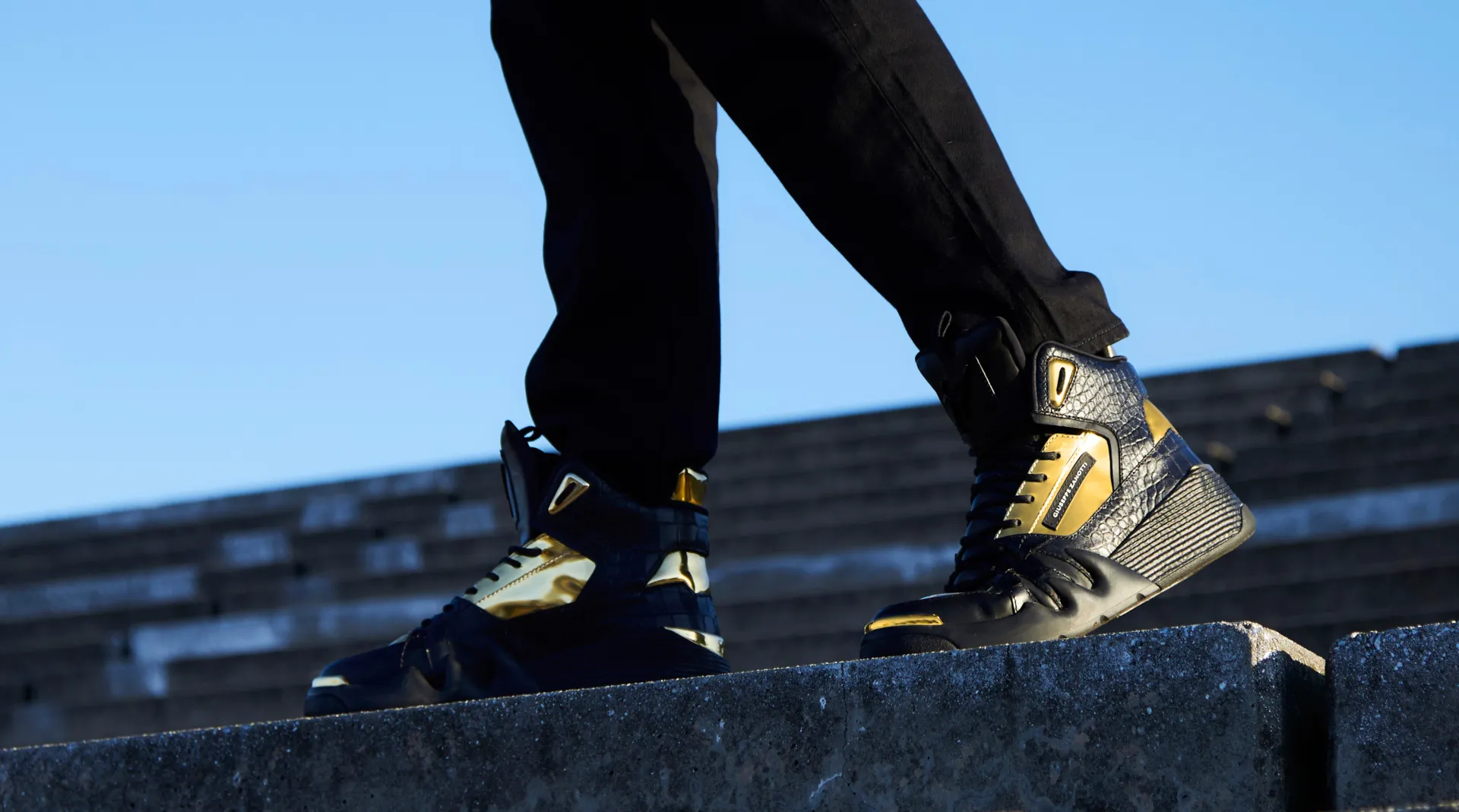 Top 7 mẫu High-Top sneaker dành cho nam ấn tượng nhất 2024 Hinh anh 7: Top 7 mau High-Top sneaker danh cho nam an tuong nhat 2024