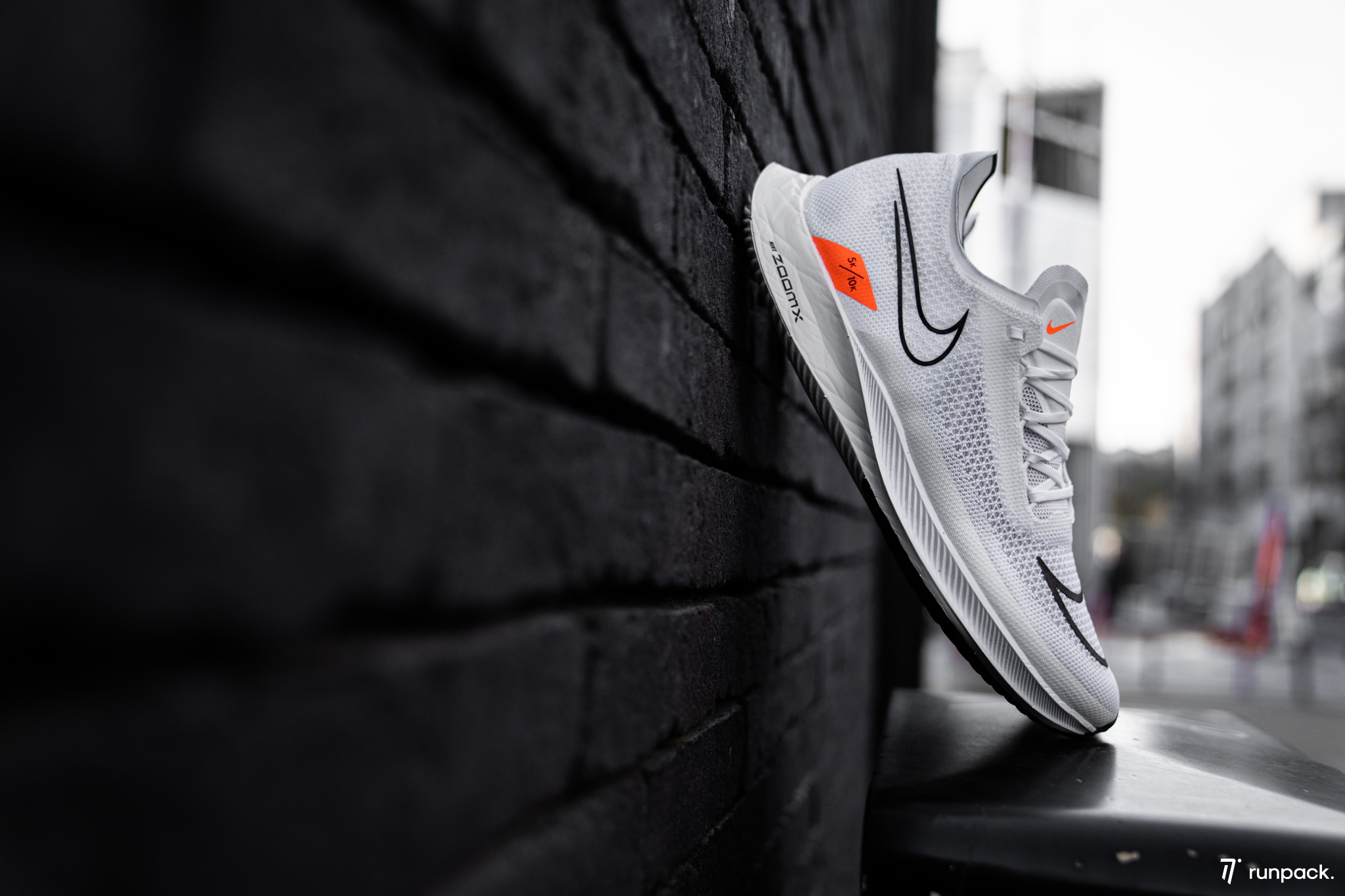 Hinh anh 5: 10 doi giay chay Nike da lam mua lam gio trong nam 2023