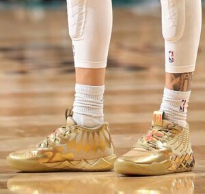 Giay Puma MB.01 'Golden Child' 379223-01