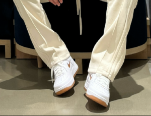 Giay Nike Air Force 1 Jewel 'White Bronze' FN5924-103