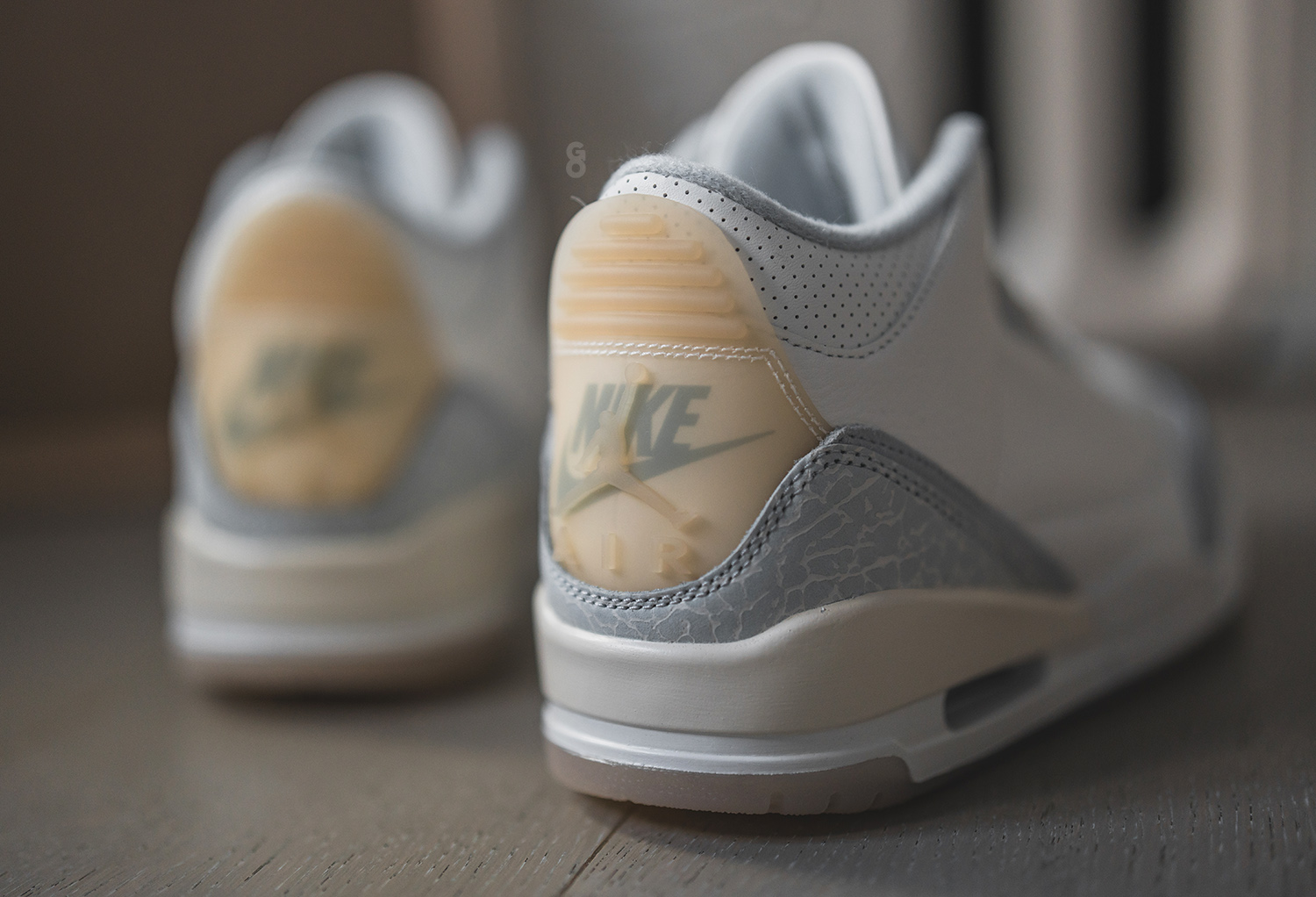 Air Jordan 3 "Ivory" - phối màu tuyệt vời mở màn 2024 Hinh anh 3: Air Jordan 3 "Ivory" - phoi mau tuyet voi mo man 2024