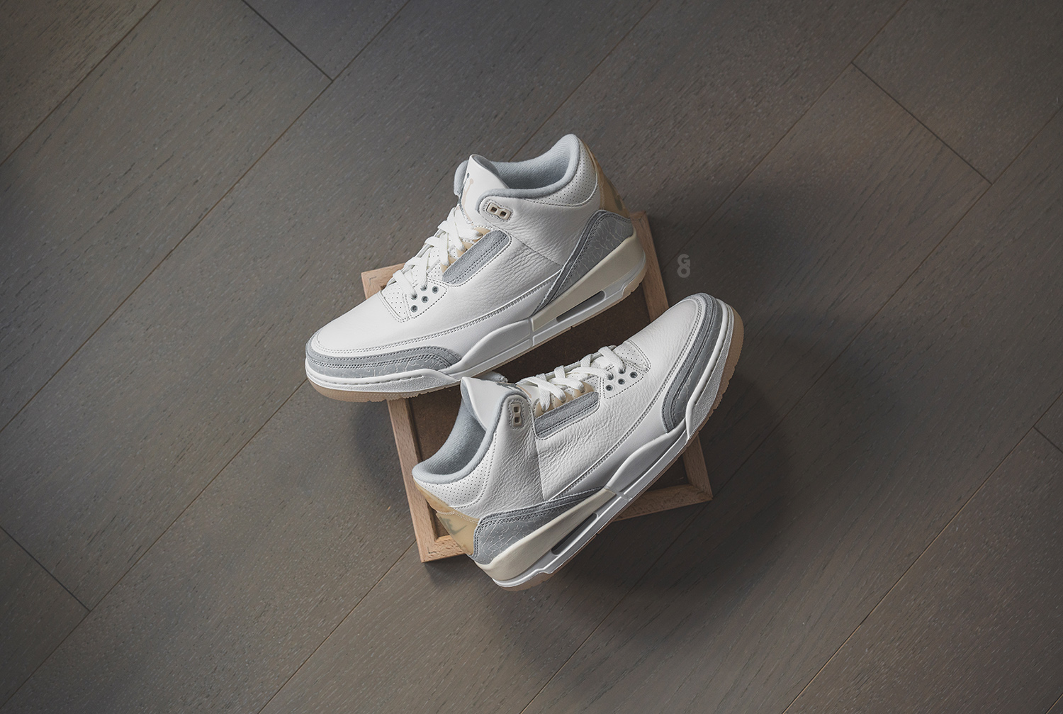 Air Jordan 3 "Ivory" - phối màu tuyệt vời mở màn 2024 Hinh anh 1: Air Jordan 3 "Ivory" - phoi mau tuyet voi mo man 2024