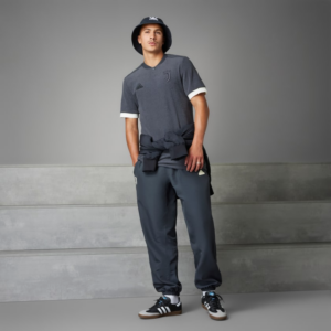 Ao Adidas Juventus 23/24 LFSTLR Jersey 'Carbon' IT8213