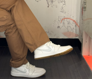 Giay Nike Air Jordan 1 Low Golf 'White Gum' DD9315-111