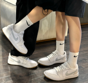 Giay Nike Air Jordan 1 Low Golf 'White Gum' DD9315-111