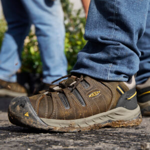 Giay Keen Flint II 'Cascade Brown' 1023241