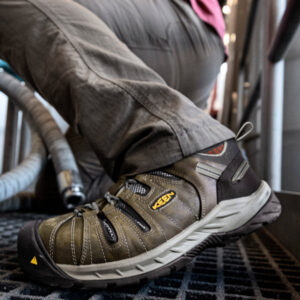 Giay Keen Flint II 'Gargoyle' 1023267