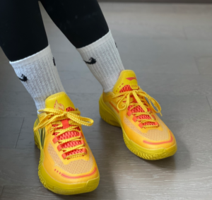 Giay Lining Jie Ao 'Heart Scorching' ABFU019-1