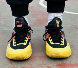 Giay Lining Jie Ao 'Quench' ABFU019-5