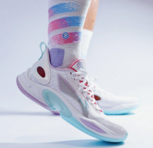 Giay Lining Ultra Light 'White Multi' ABAU011-4