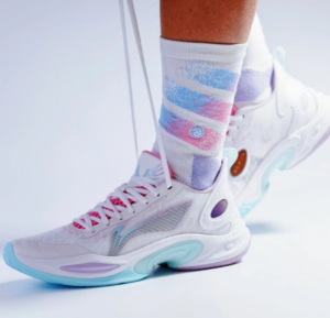 Giay Lining Ultra Light 'White Multi' ABAU011-4