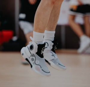 Giay Lining Yushuai 14 'White' ABAQ041-1