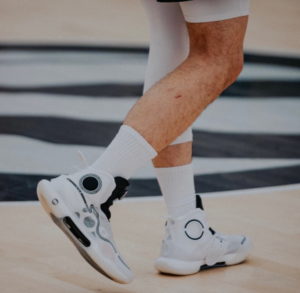 Giay Lining Yushuai 14 'White' ABAQ041-1