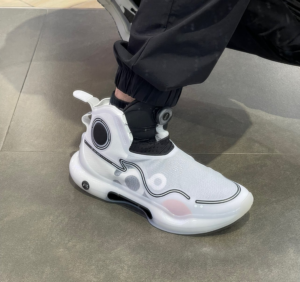 Giay Lining Yushuai 14 'White' ABAQ041-1