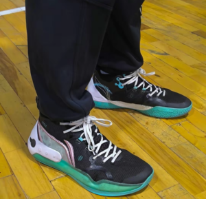 Giay Lining Yushuai 16 Mid 'Black Soul' ABAS053-6