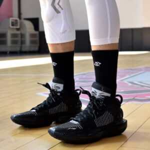 Giay Lining x MISTER CARTOON Badfive 3 'Black' ABFS011-33