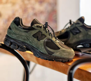 Giay New Balance 2002R x GORE-TEX 'Pine' M2002RXY
