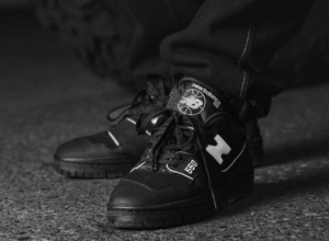 Giay New Balance x Atmos NB 550 'Black in Black' BB550ATM