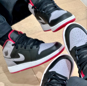 Giay Nike Air Jordan 1 Mid 'Shadow Fire Red' DQ8426-006