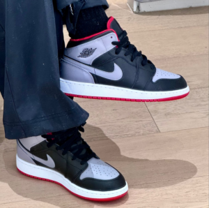 Giay Nike Air Jordan 1 Mid 'Shadow Fire Red' DQ8426-006