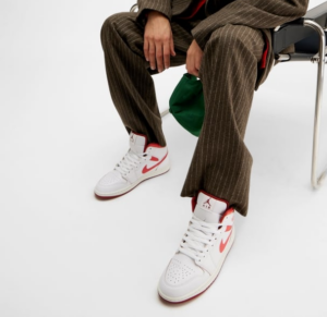 Giay Nike Air Jordan 1 Mid 'White Dune Red' FJ3458-160