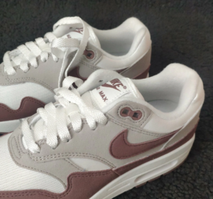 Giay Nike Air Max 1 ‘Smokey Mauve’ DZ2628-104